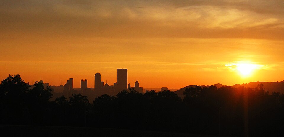 File:Pittsburgh Skyline at Sunset - panoramio.jpg